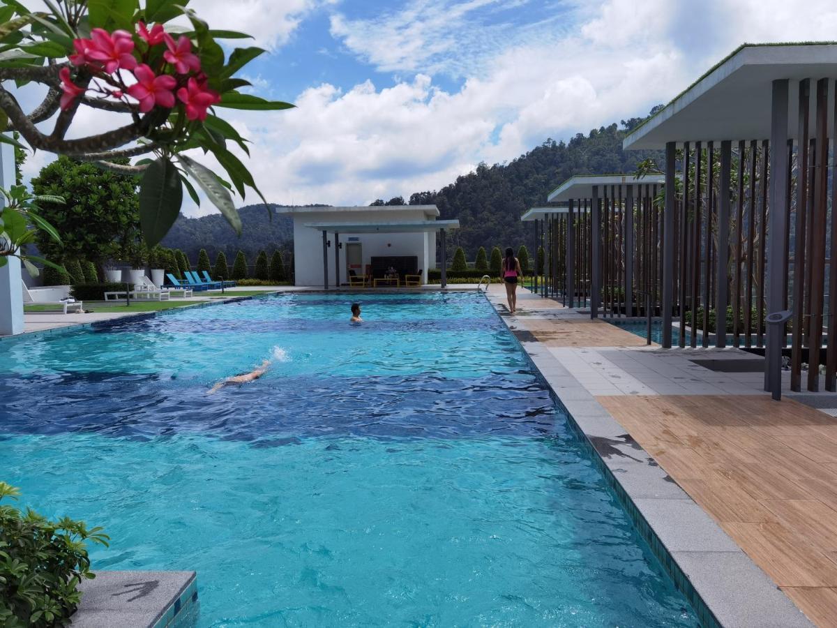 Windmill Upon Hills Luxurious Sky Villa 360 Sky Pool Heated Pool Mountainous Genting View Genting Highland By Heritage Genting Highlands Exterior foto